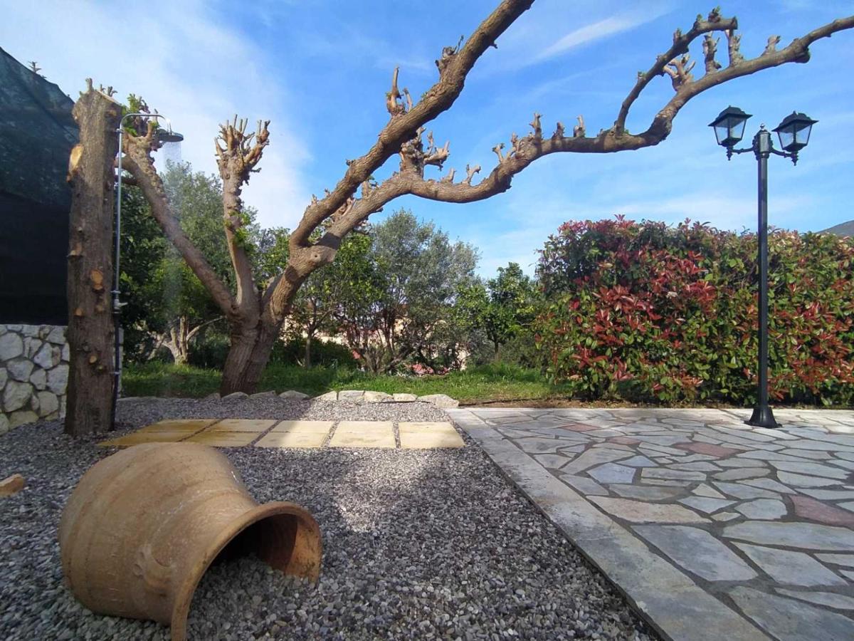 Iliachtides Villas คาราโวมิลอส ภายนอก รูปภาพ