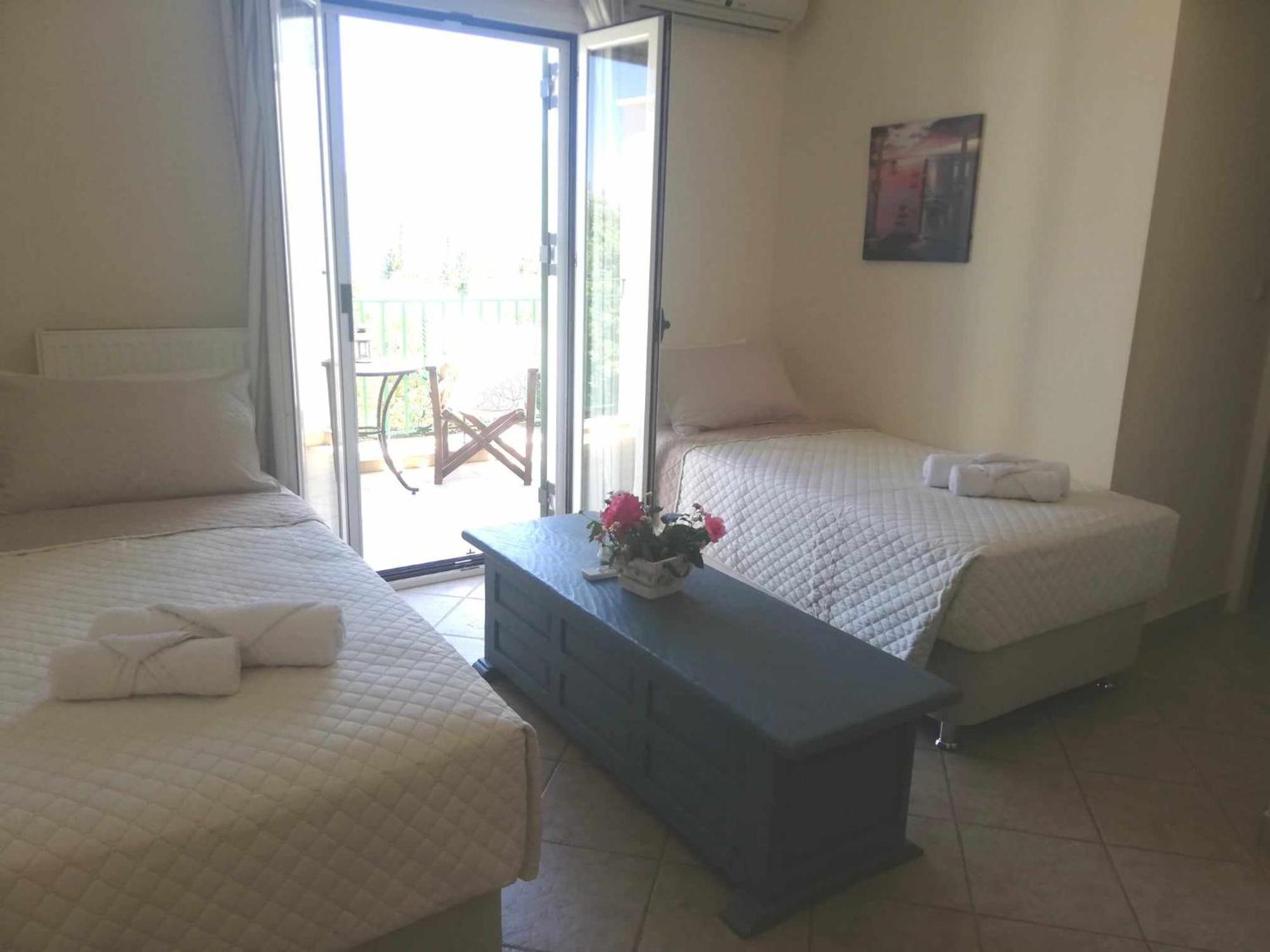 Iliachtides Villas คาราโวมิลอส ภายนอก รูปภาพ