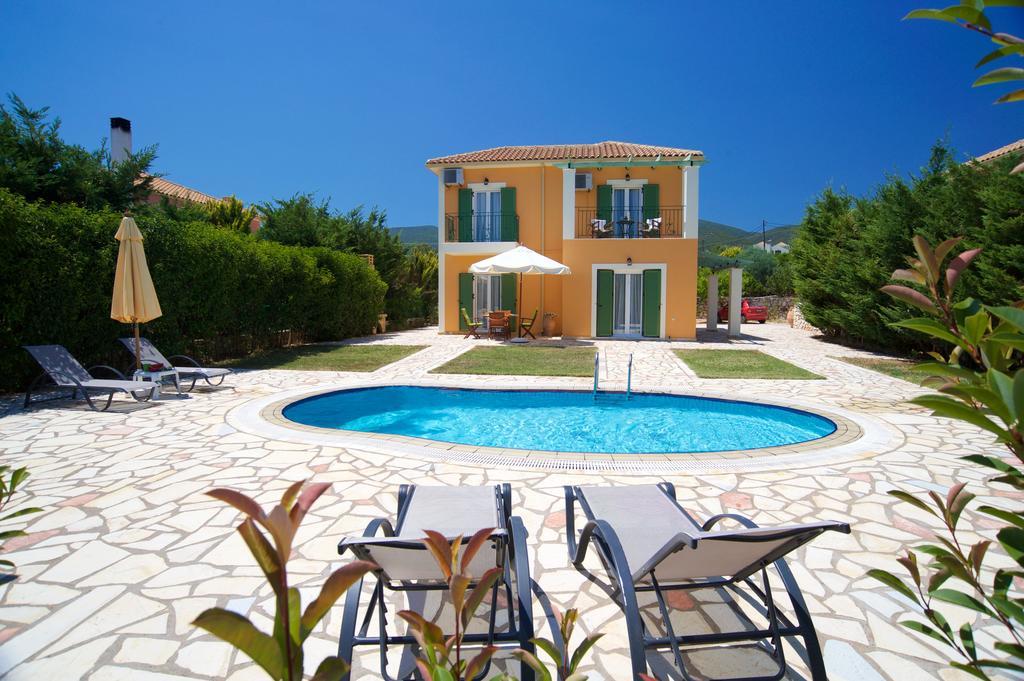 Iliachtides Villas คาราโวมิลอส ภายนอก รูปภาพ