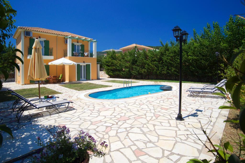 Iliachtides Villas คาราโวมิลอส ภายนอก รูปภาพ